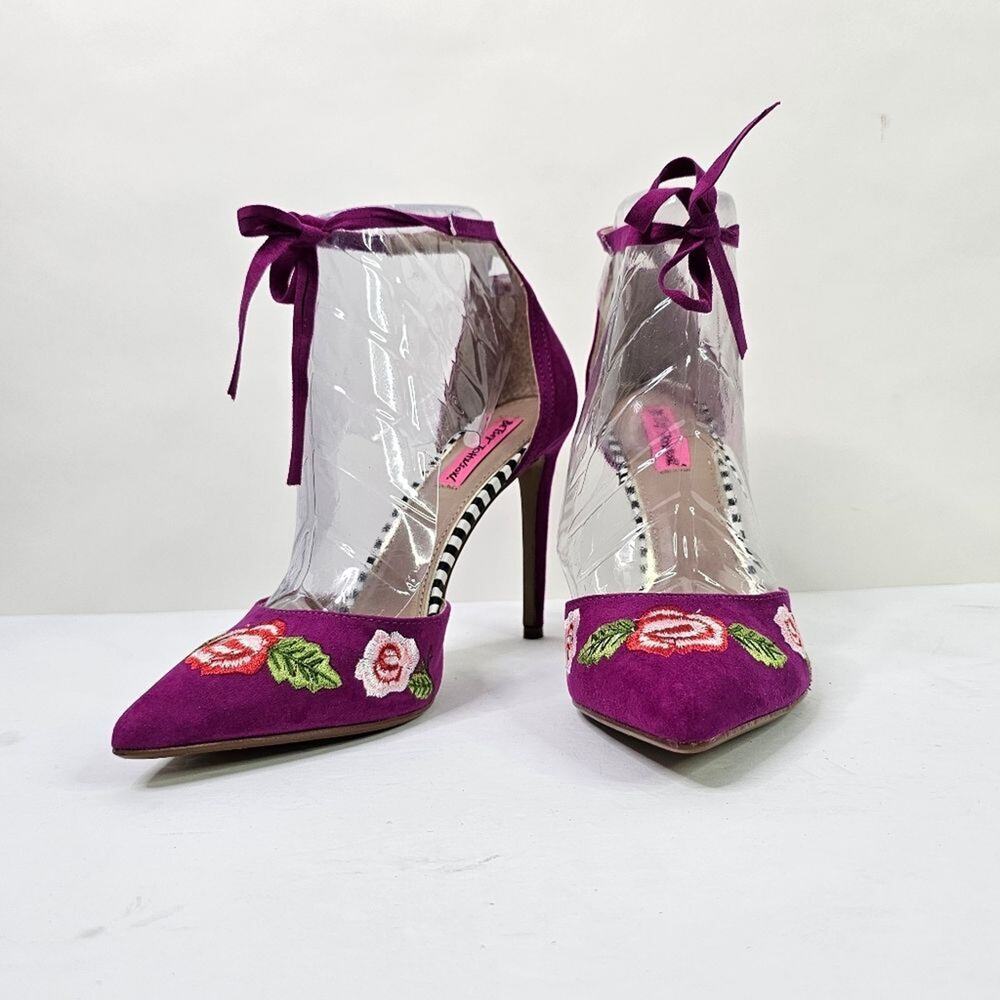 NWOT Betsey Johnson Abbie Magenta Floral Embroidered Ankle-Wrap Heels